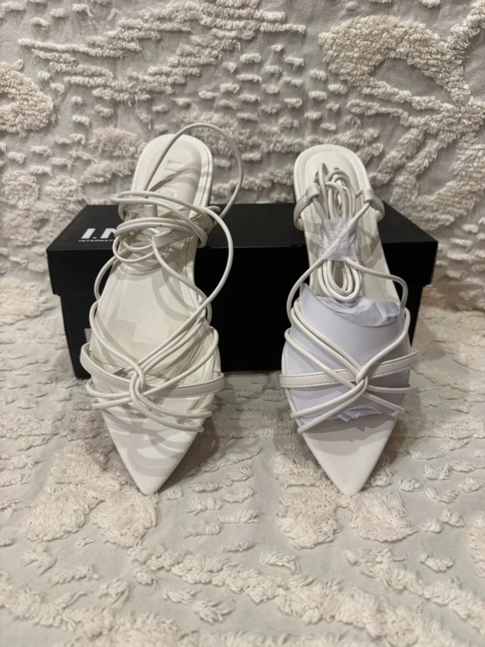 INC International Concepts White Lace-Up Strappy Flat Sandals 621